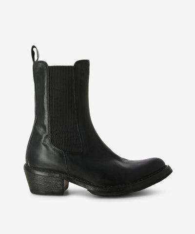 Black leather Western style Chelsea boots with a pull-on style with elastic gussets and features low block heel and an almond toe.