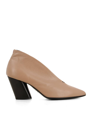 An Italian made leather heel featuring a two-tone pink and black leather upper, a block heel, and a pointed toe - handmade in Italy by Halmanera. This style runs true to size.