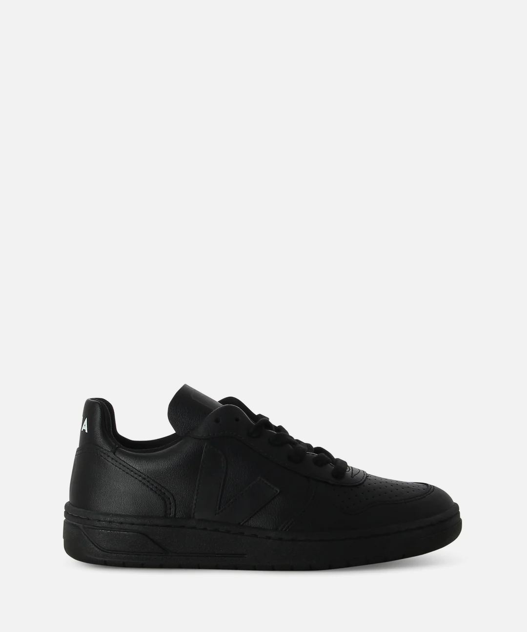 Veja v10 2025 black sole