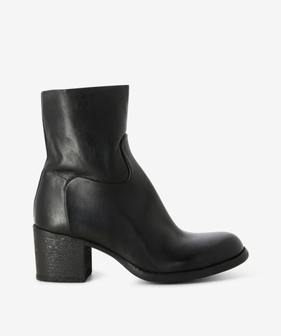 Black Italian leather ankle boots by Strategia. It has an inner zip fastening and features a paneled upper, stacked block heel, and a round toe.