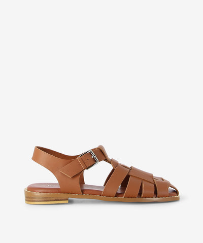 Earth brown full grained calf leather fisherman style sandals by 2 Baia Vista. The 'Beta' features a soft interwoven upper with an adjustable pin-buckle fixture, full calf leather padded footbed, and a soft square toe.