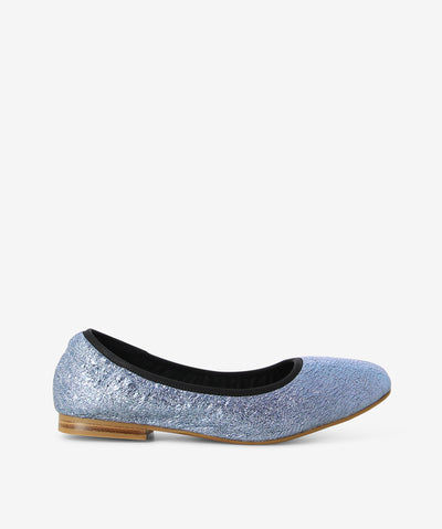 Blue metallic crinkle leather flats by 2 Baia Vista. It is a slip on style and features a crinkle metallic upper, low block heel, and a square toe.