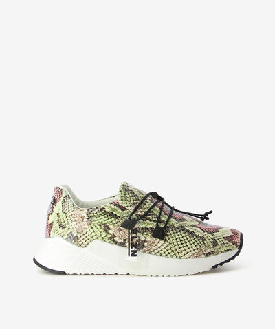 Green snakeskin print leather sneakers by Elvio Zanon. It has a lace-up fastening with toggle fixture, chunky platform and an almond toe.