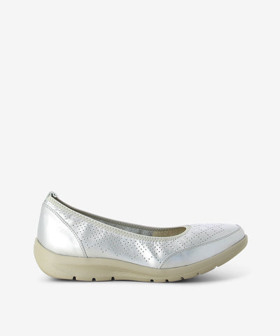 Silver metallic leather ballet flats by Martini Marco. It features an elasticated upper, rear pull tab, and a round toe.