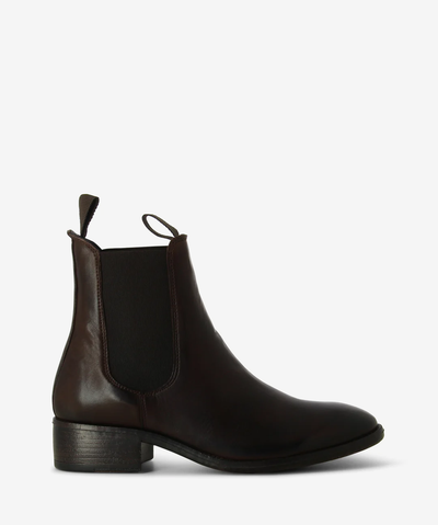 Chocolate brown leather Chelsea boots featuring elastic gussets, pull tabs and a low stacked heel.