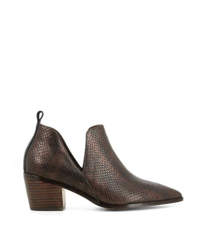 Pull-on bronze leather ankle boots that feature embossed snakeskin texture to the upper, cut out sides, a mid-height 5.5 cm stacked block heel, and a pointed toe by Zomp.